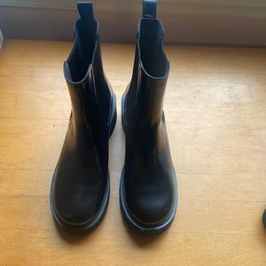 NWOT camper boots size 40